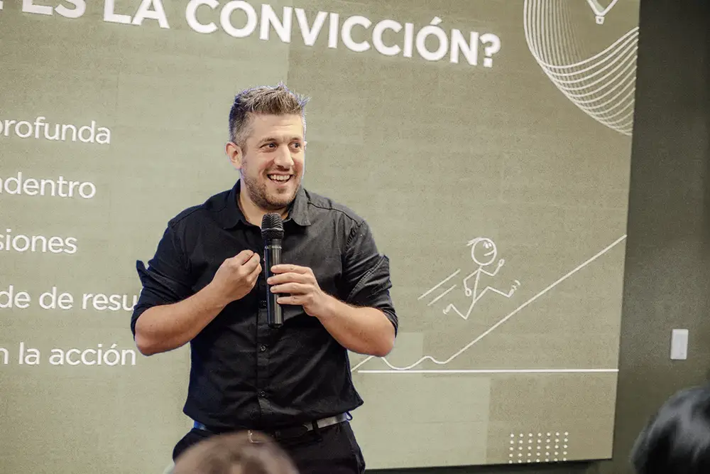 Corredor inmobiliario y martillero publico